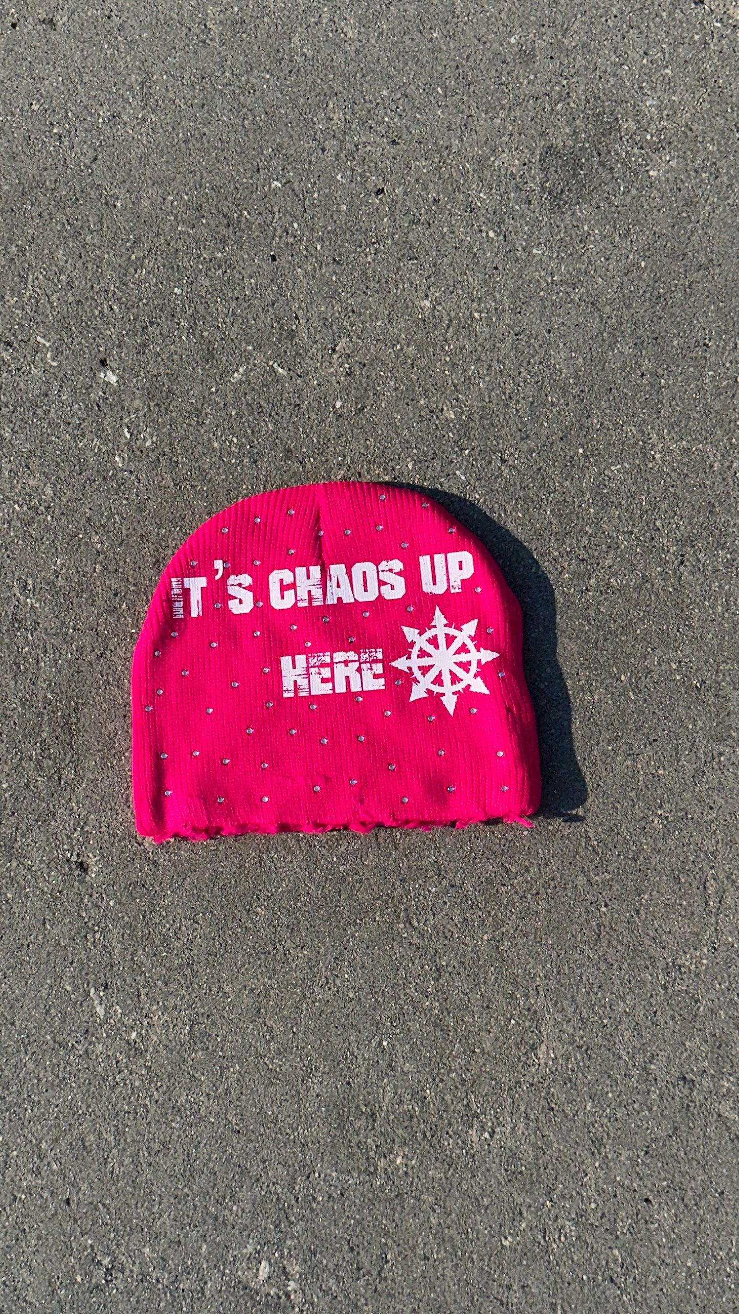 CHAOTIC 7 Beanies